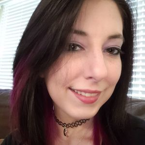 Meet your Posher, Crystal